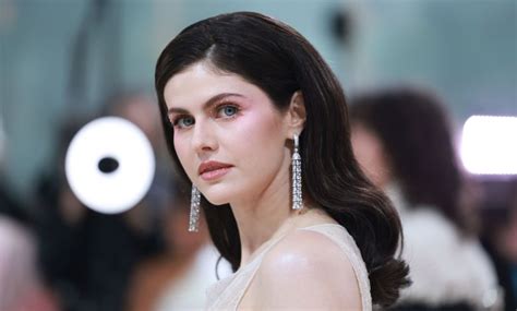 nude pics of alexandra daddario|Alexandra Daddario Poses Totally Nude on Instagram